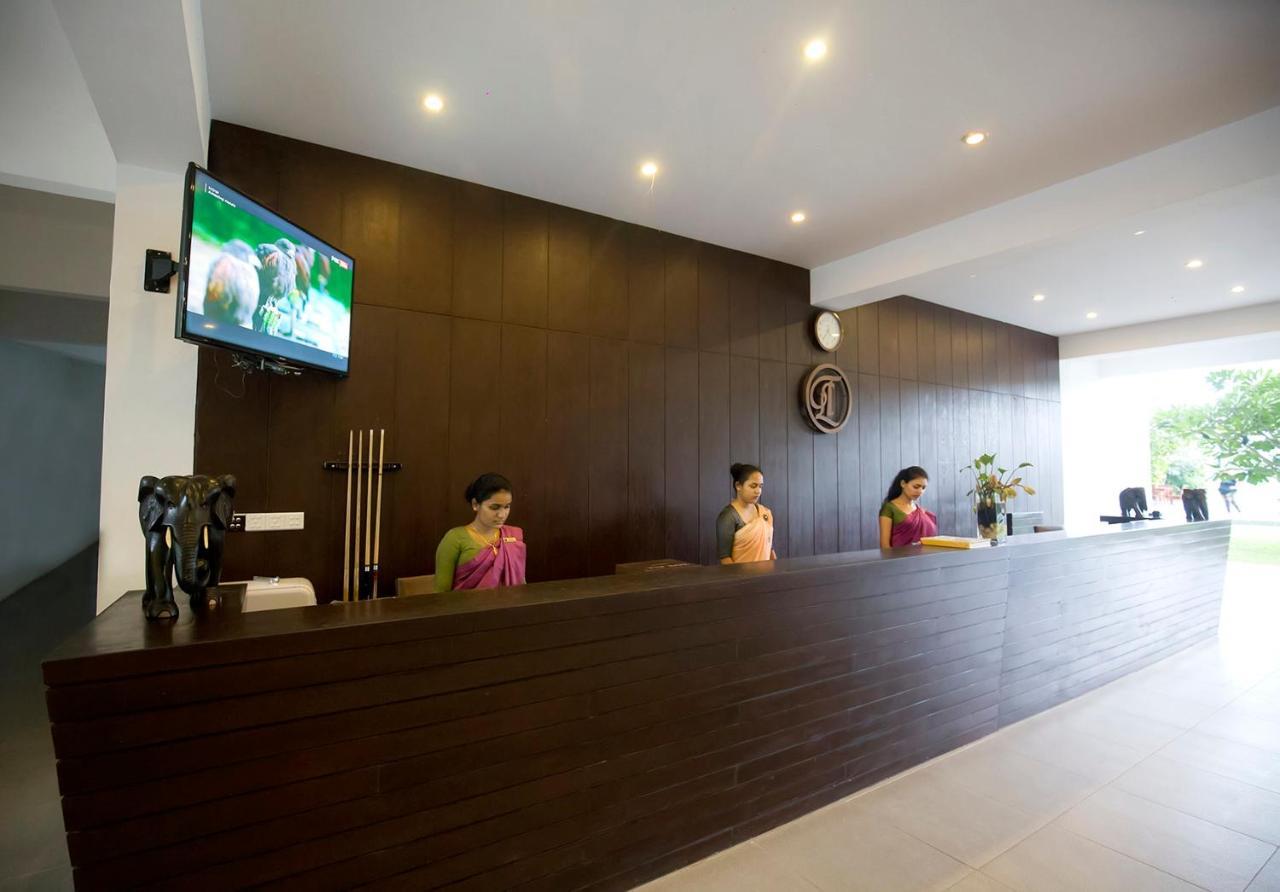 Grand Tamarind Lake Kataragama Extérieur photo