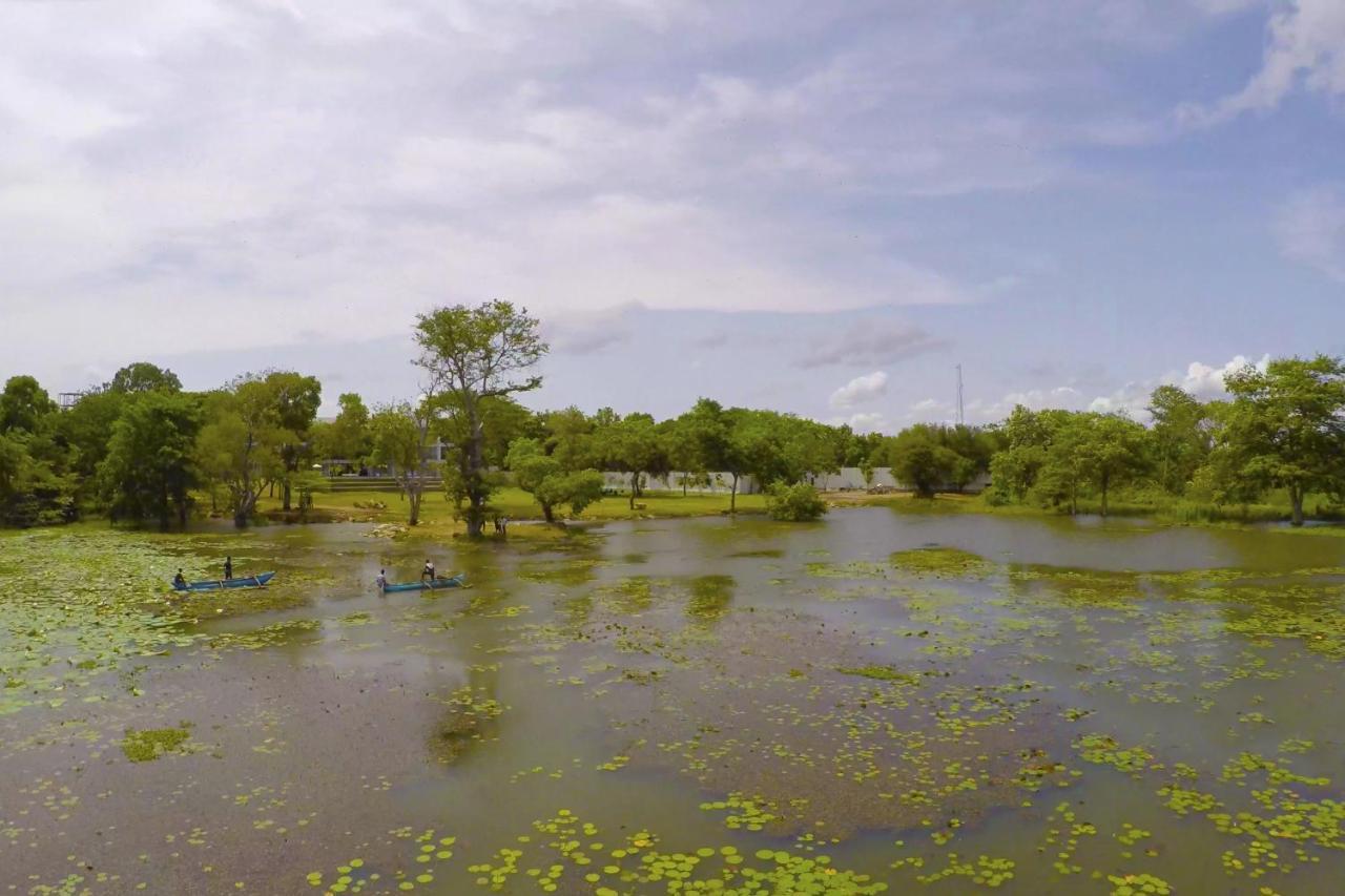 Grand Tamarind Lake Kataragama Extérieur photo