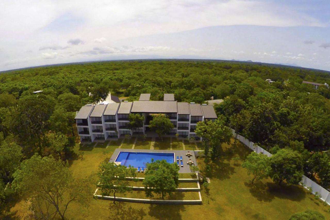 Grand Tamarind Lake Kataragama Extérieur photo