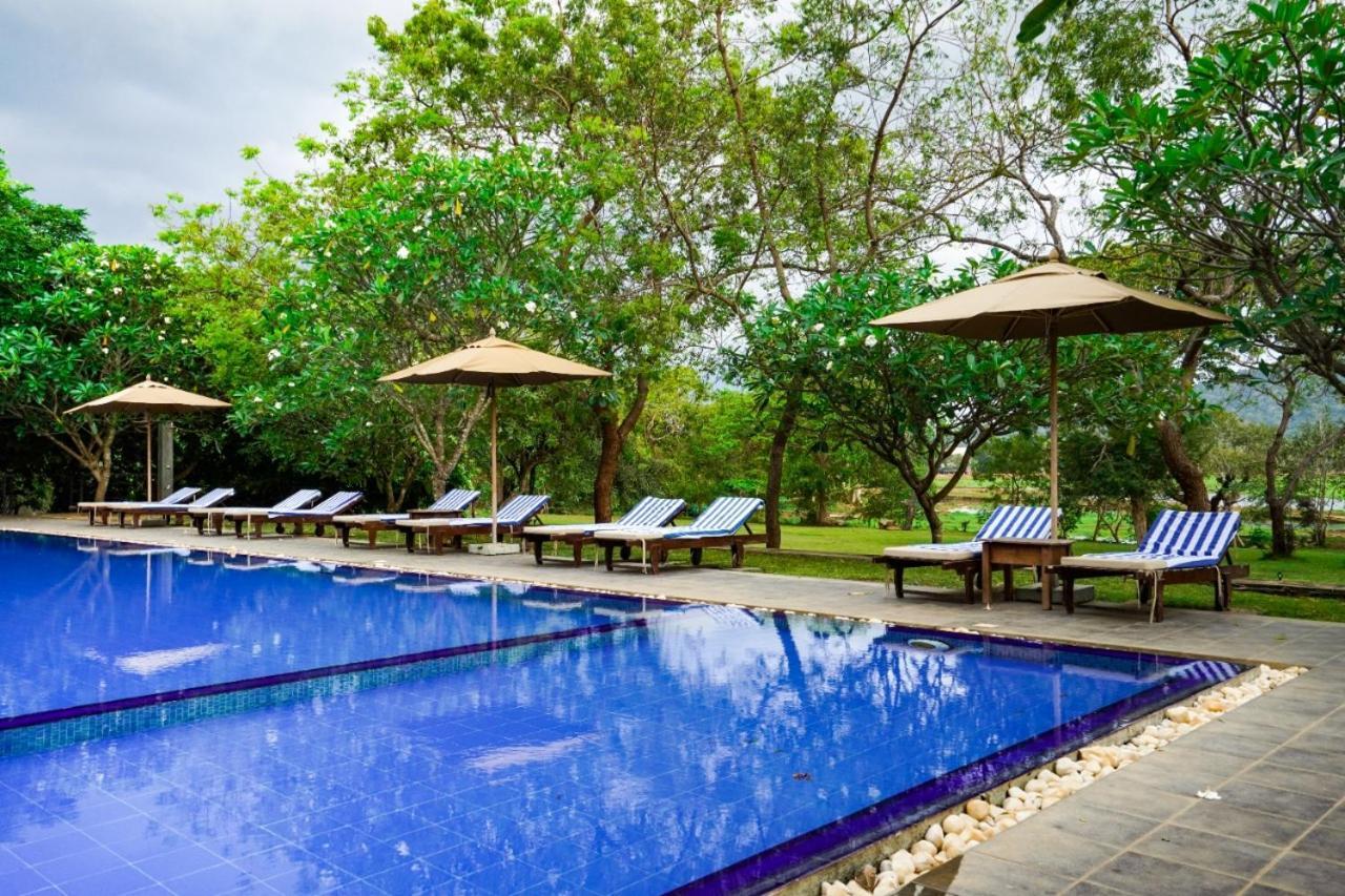Grand Tamarind Lake Kataragama Extérieur photo