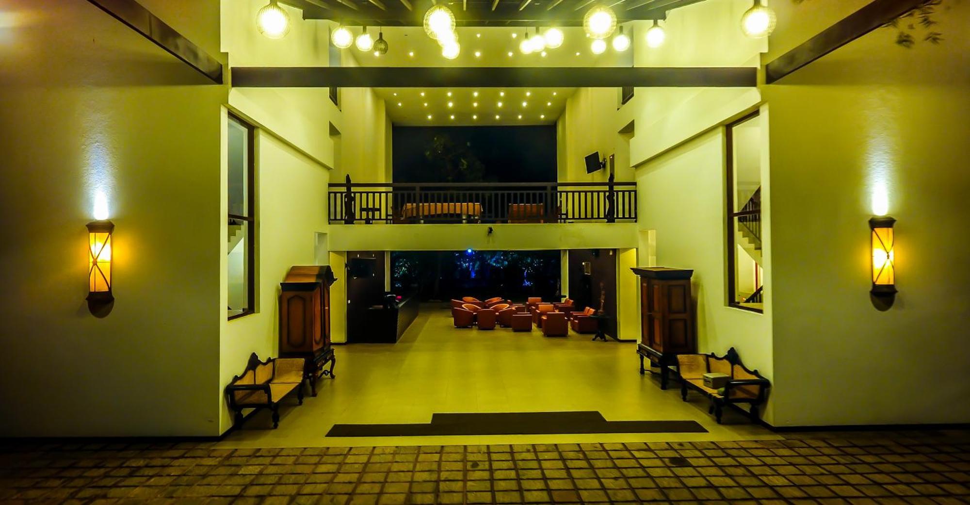 Grand Tamarind Lake Kataragama Extérieur photo